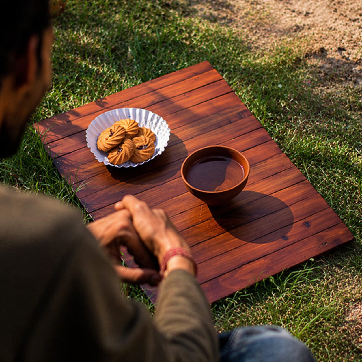 Earthy Wooden Place Mat | Walnut colour | Foldable | Stain-Proof | Scrapshala