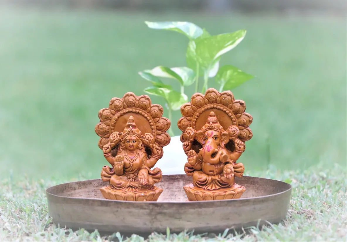Eco-friendly Lakshmi Ganesh Idol | Small size | Natural clay | Handmade in India